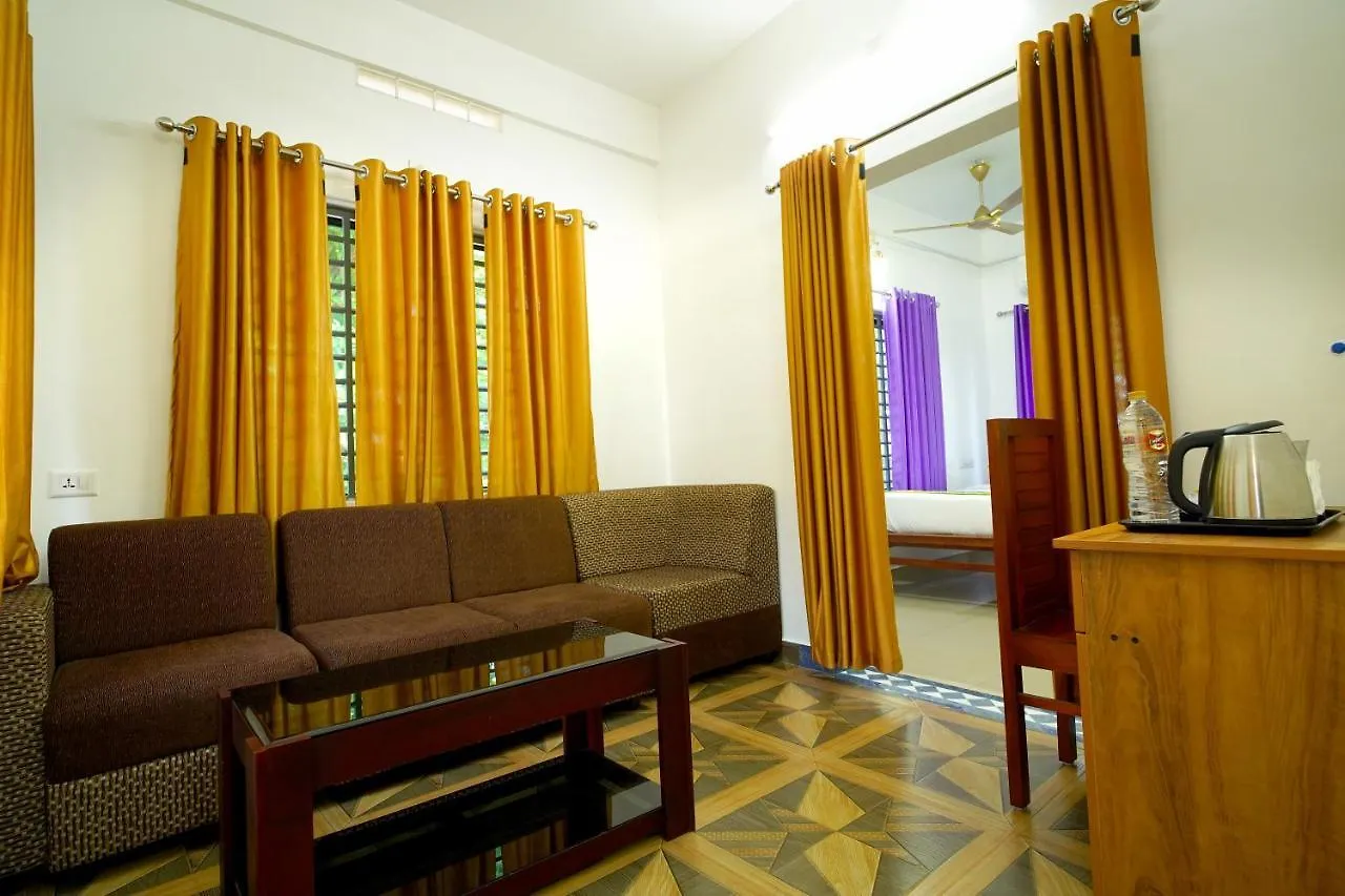 Nirupama,Hotel Aluva 700 Mtr From Aluva Railway Station Alwaye Hotel