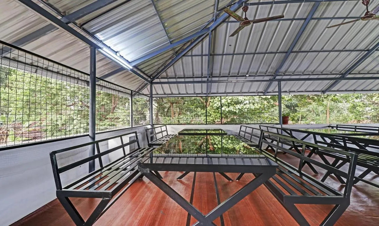 Nirupama,Hotel Aluva 700 Mtr From Aluva Railway Station Alwaye Szálloda